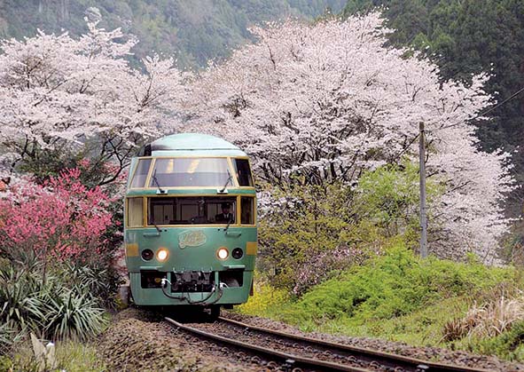 japon vu du train yufuin