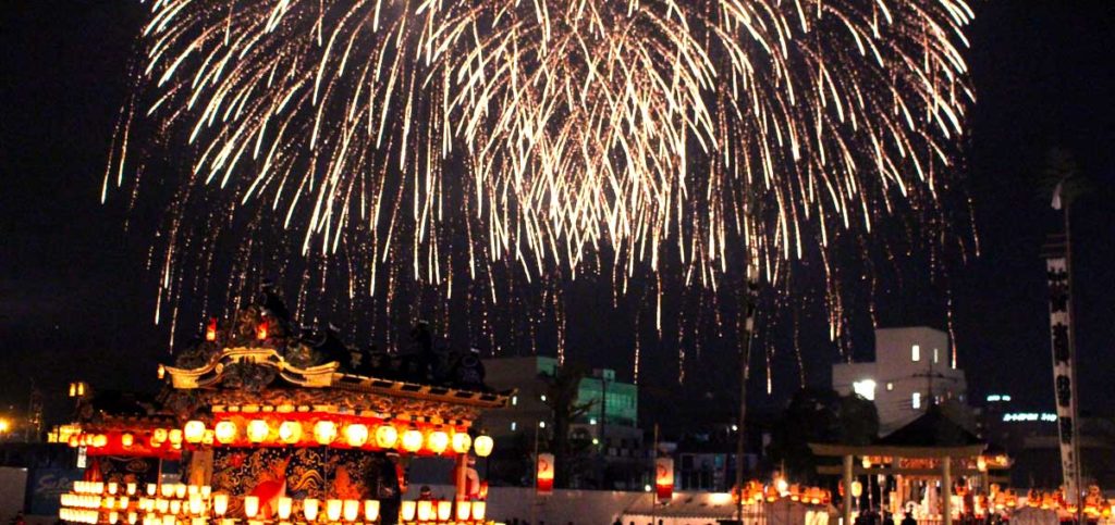 Chichibu Yomatsuri feu d'artifiece au Japon